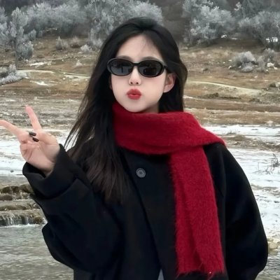 谁在你身边海报