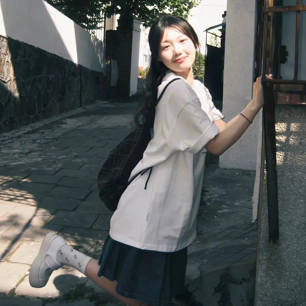 非人之恋海报